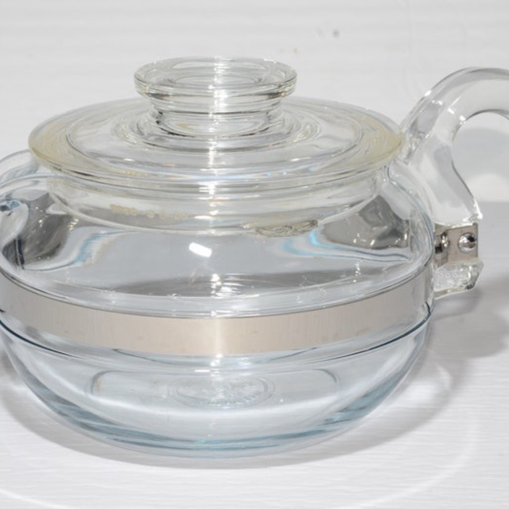 PYREX Flameware 6 cup Glass Tea Pot Teapot Vintage Carafe Retro Corning Stove